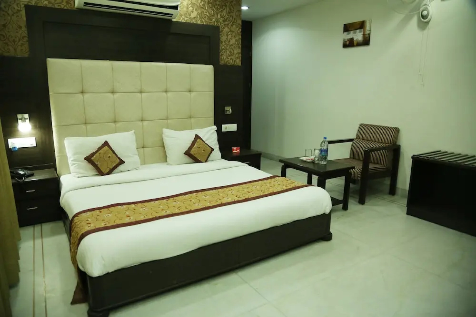 OYO 5121 Hotel Ocean