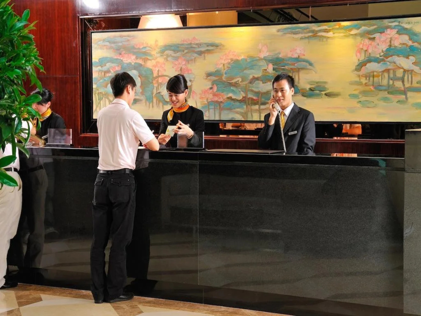 Binbei Yiho Hotel