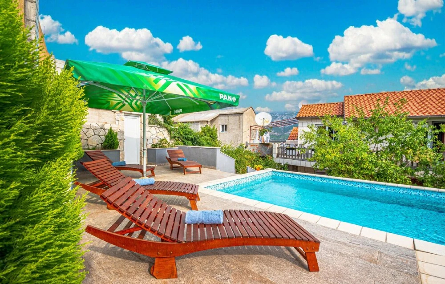 Beautiful Home in Korcula With Wifi and 4 Bedrooms