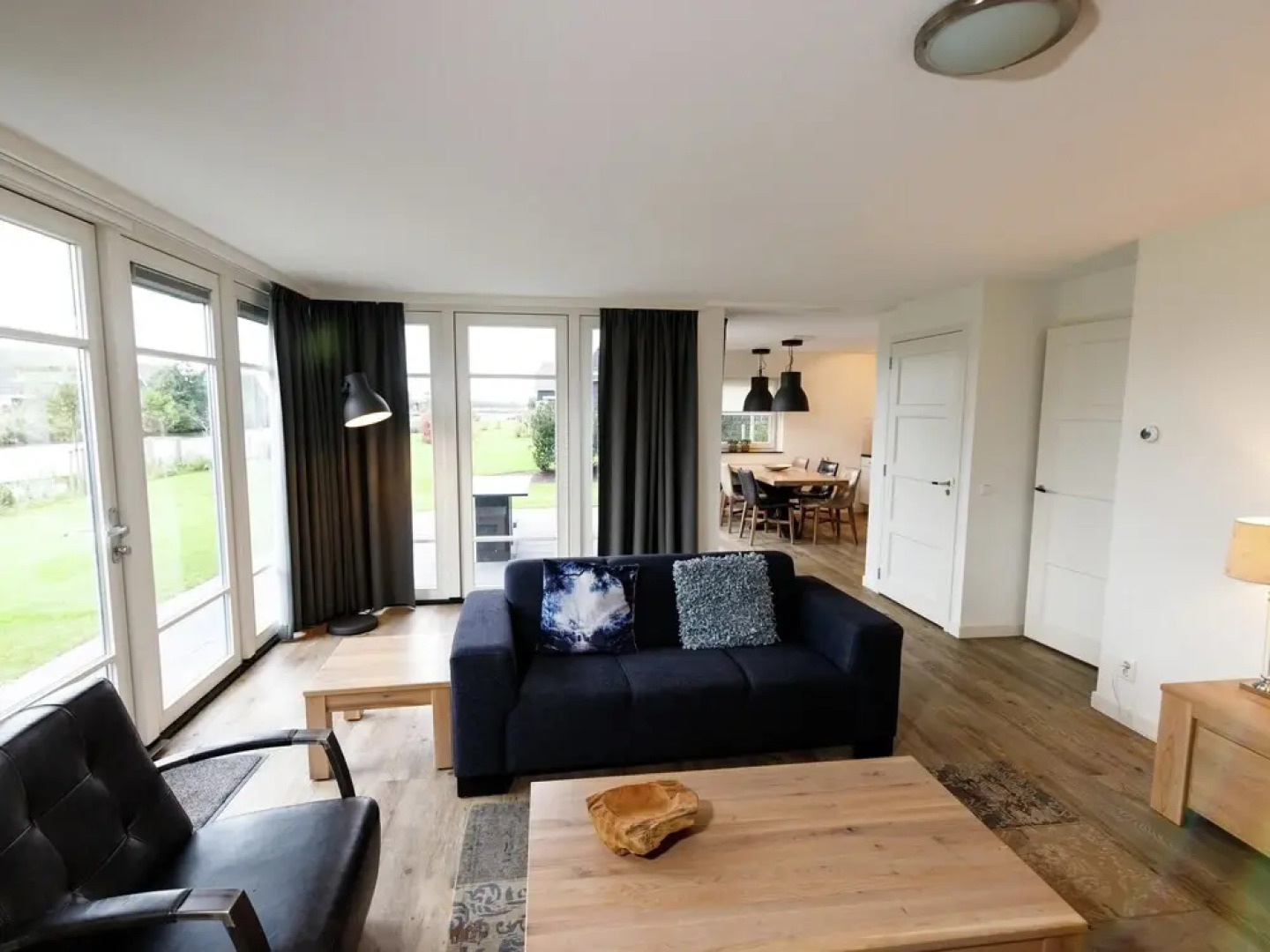 Modern House With a Jetty, Located in Beautiful Giethoorn