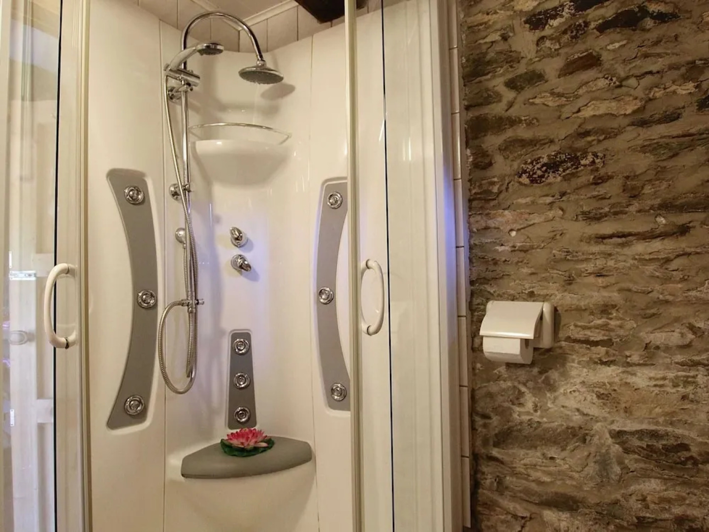 Forest Hideaway, Baillamont