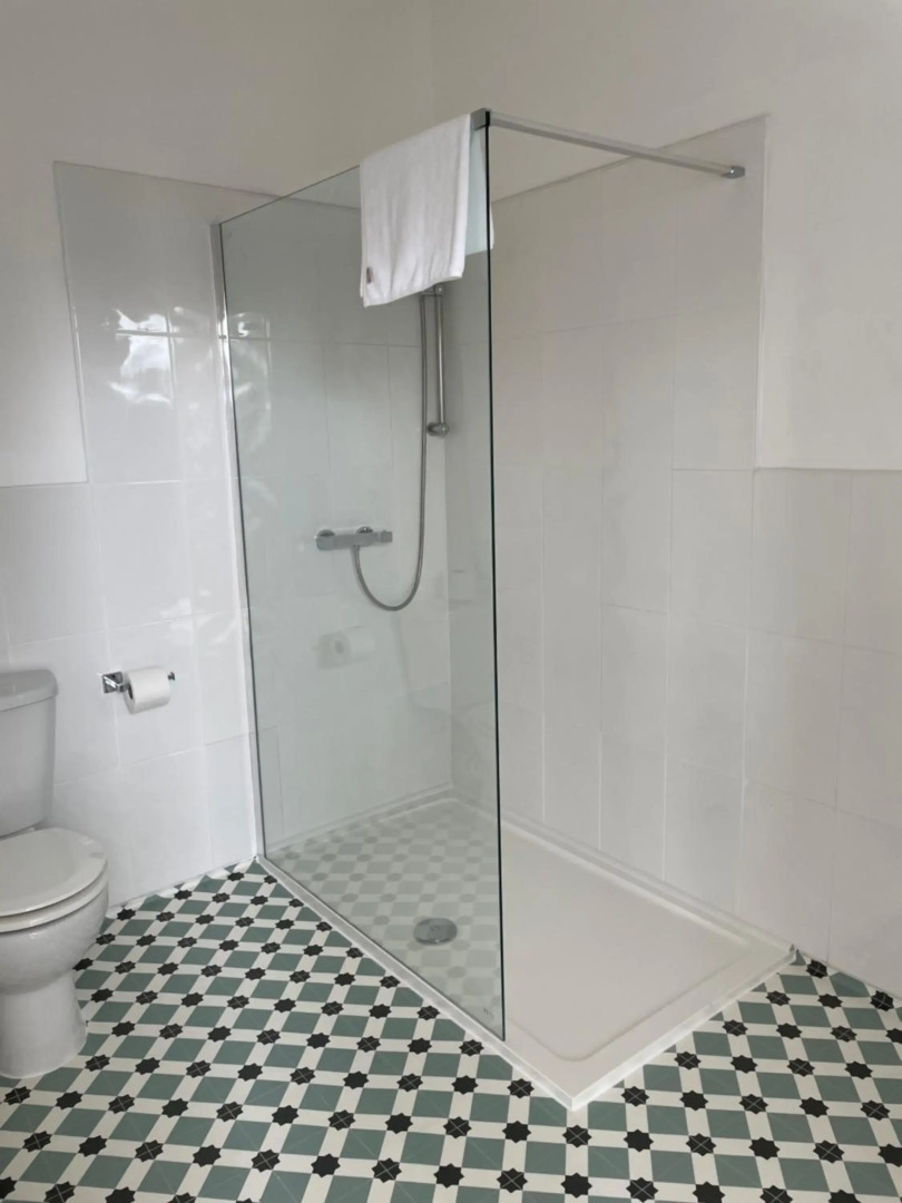 The Georgian Hollies