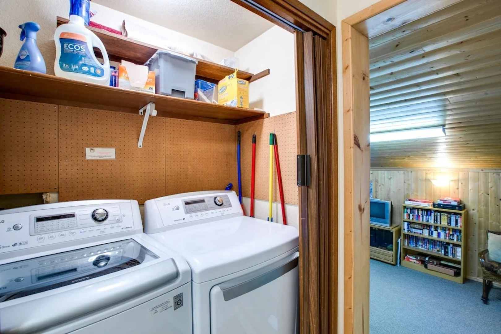 Mt. Baker Lodging Cabin 23 – Hot Tub, WiFi, Sleeps 6! by MBL