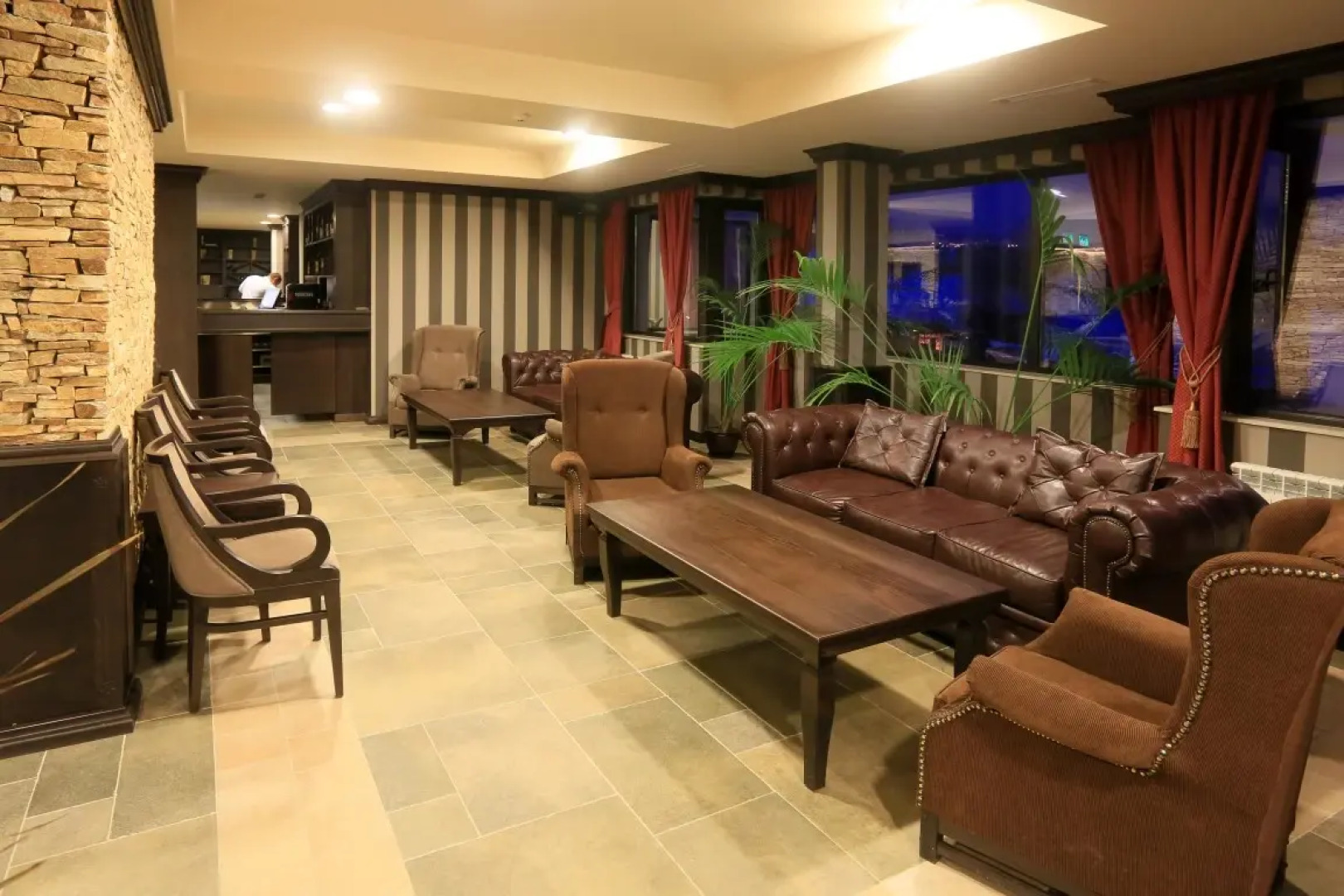 Royal Park Hotel and Apartments