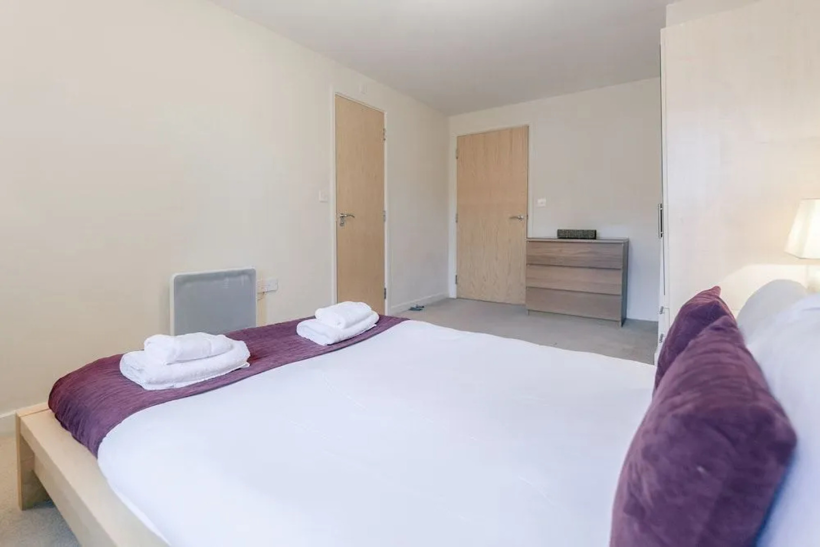 Roomspace Apartments-Courtyard Guildford