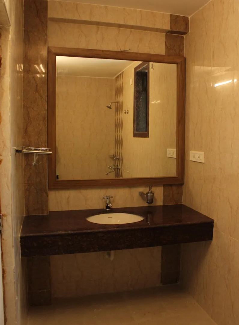 OYO 9290 Home Party 3 BHK North Goa Road