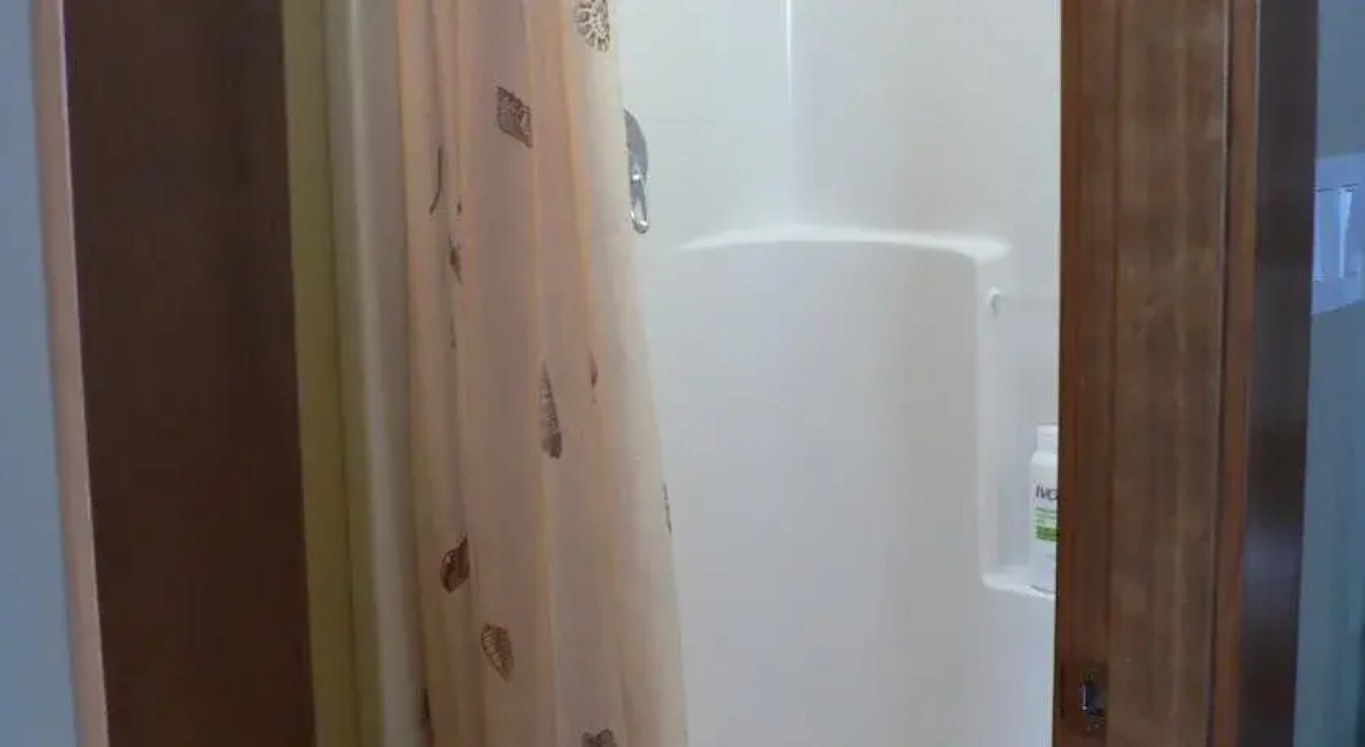 The Getaway Waterfront Cottage