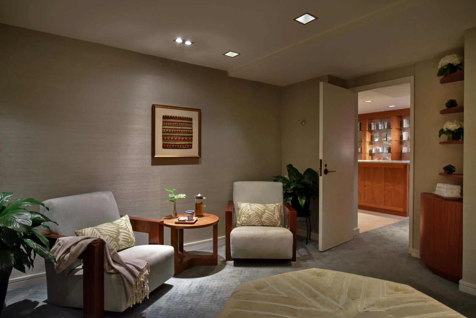 Ka Laʻi Waikiki Beach, LXR Hotels & Resorts