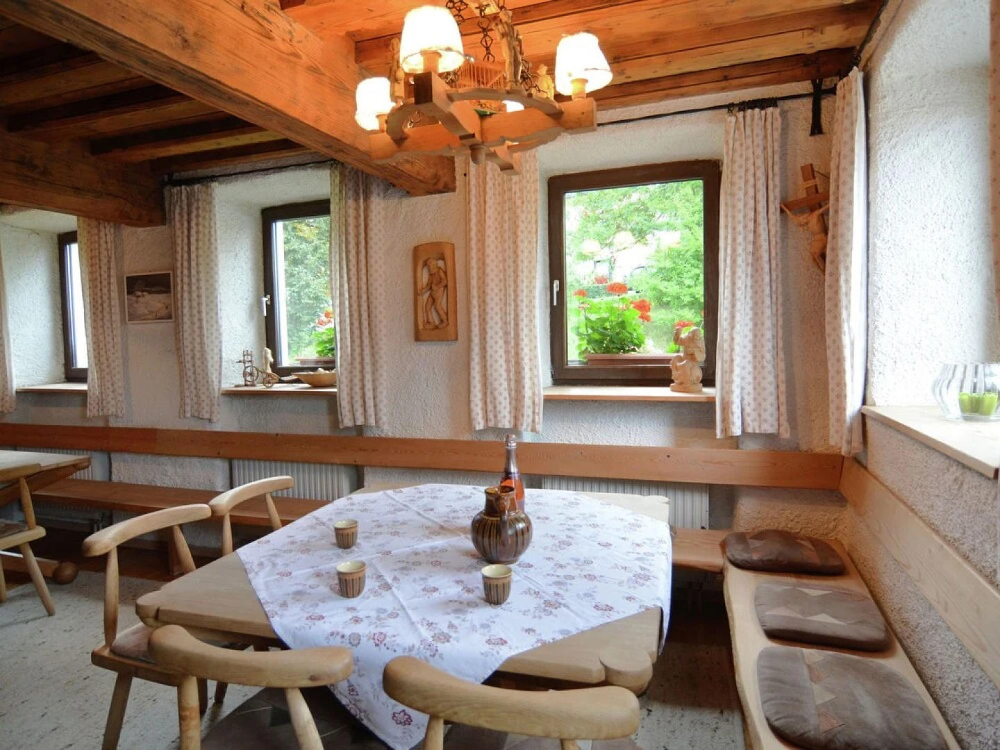 Luxurious Holiday Home in Perlesreut Near Forest