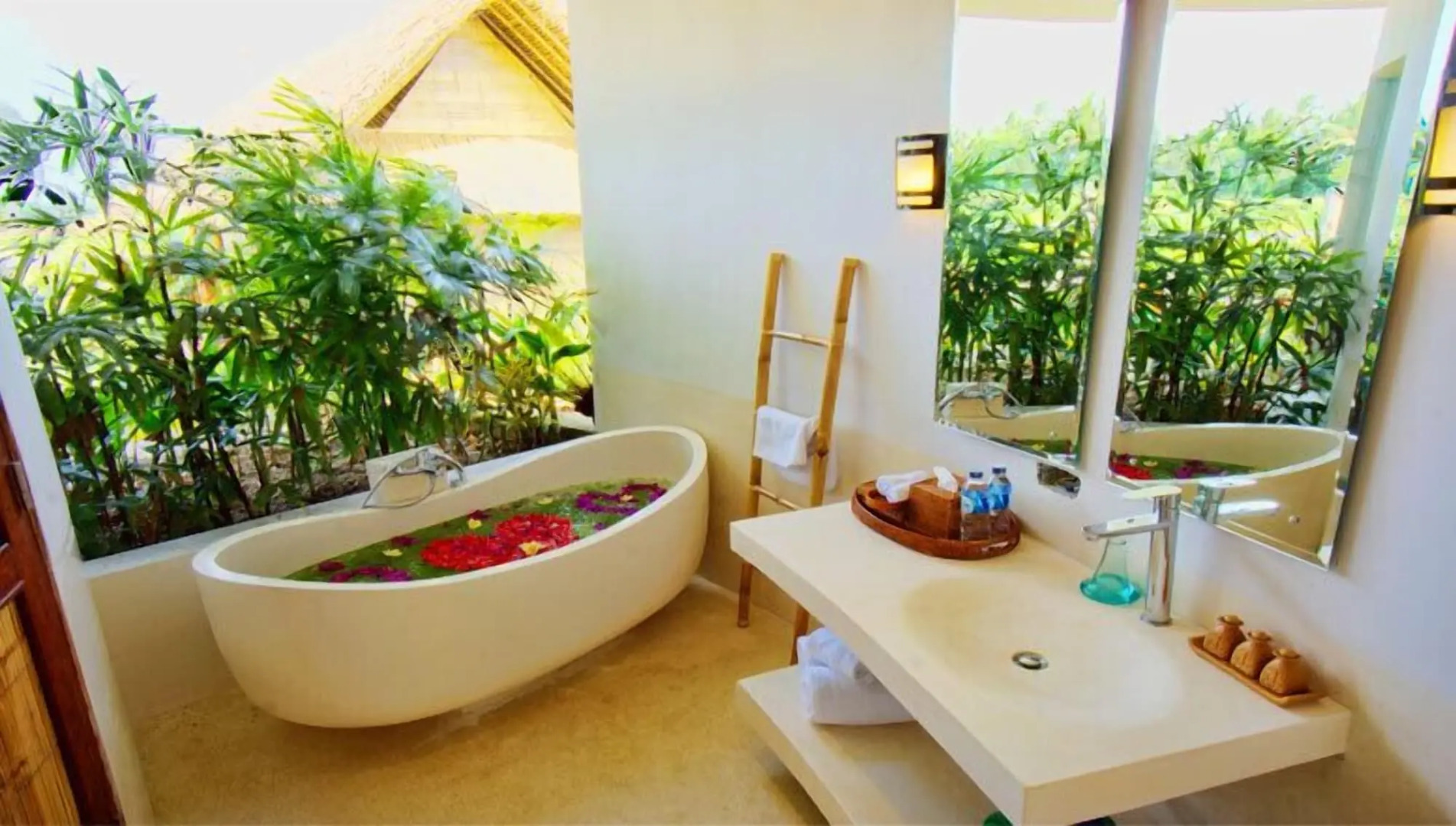 Floating Leaf Eco-Luxury Retreat