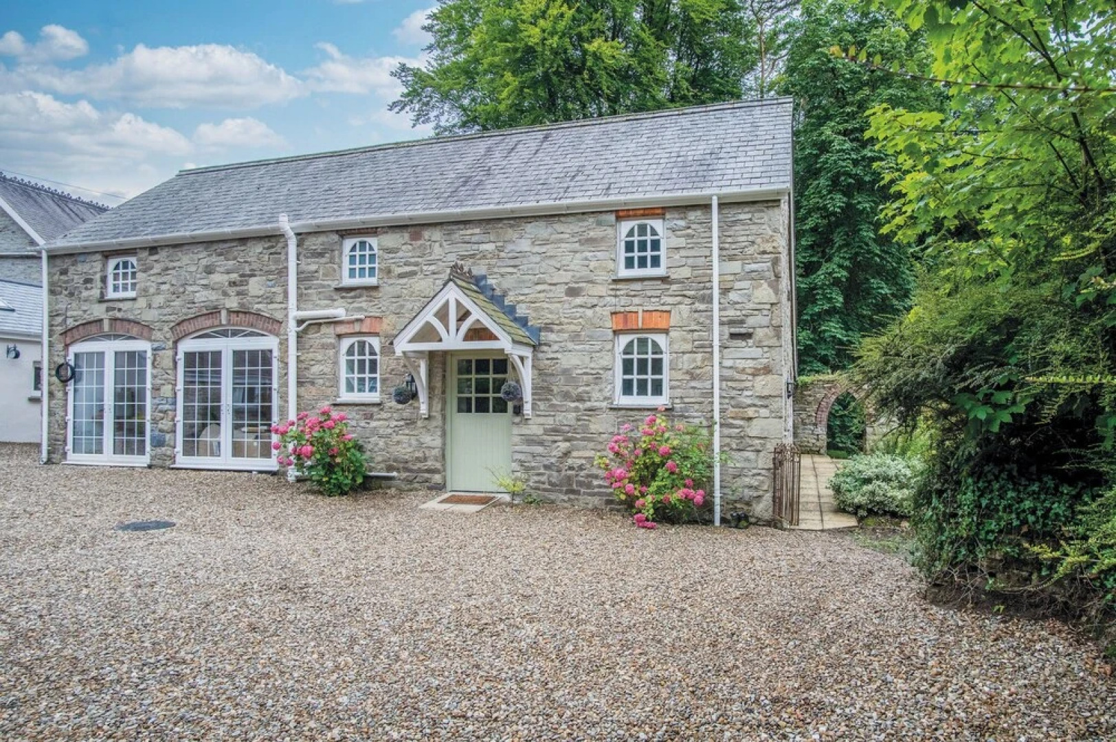 The Stables - 2 Bedroom Cottage - Princes Gate