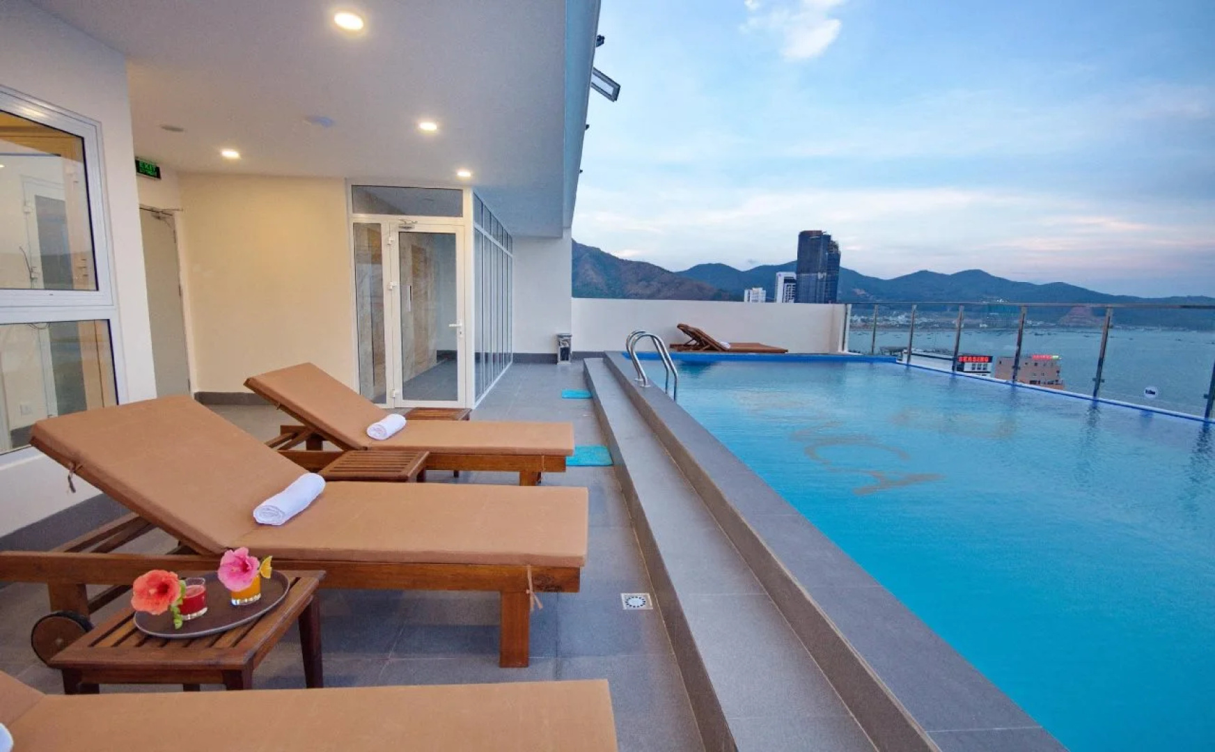 Gibson Hotel Nha Trang