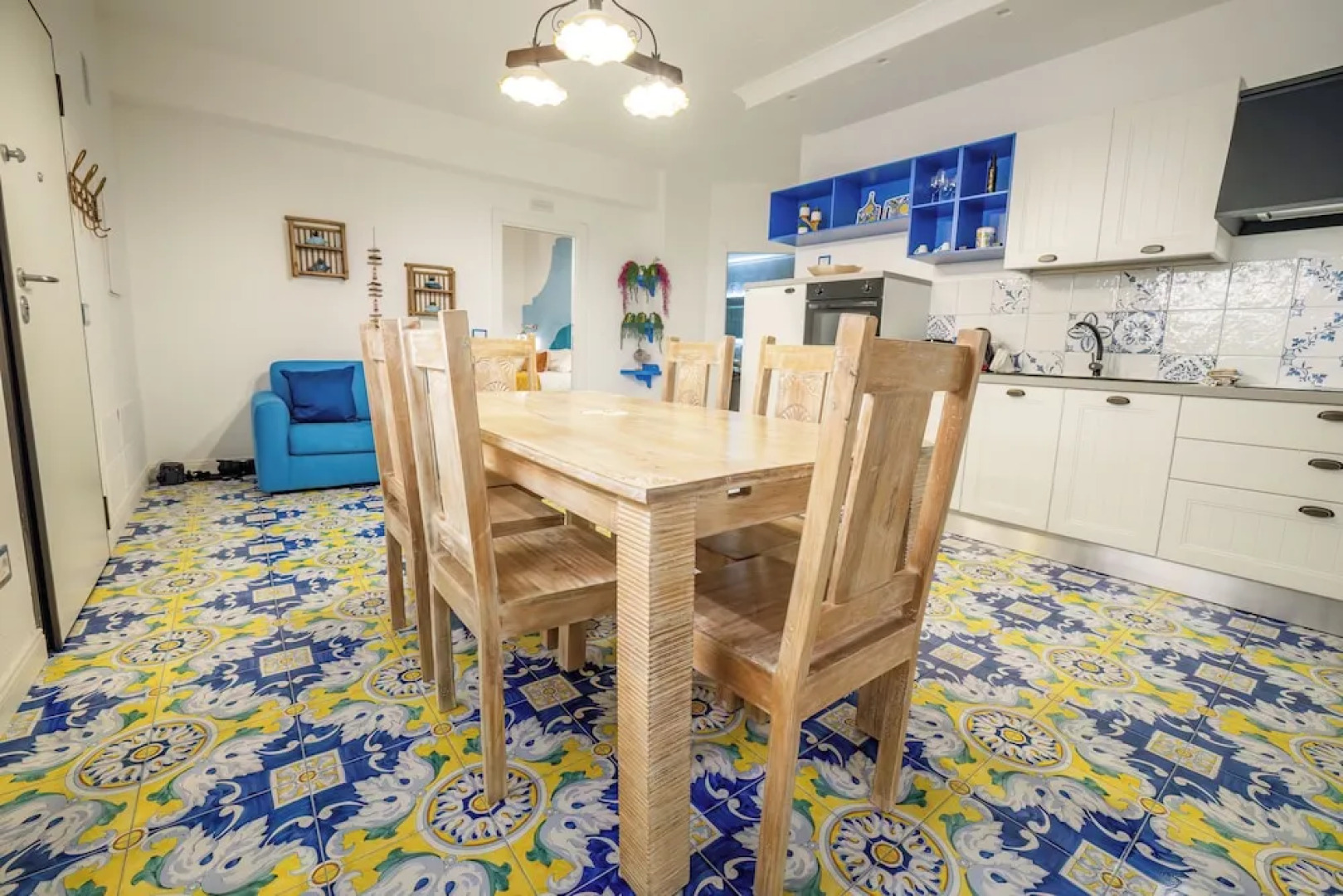 Étoiles Luxury Guest House Resort