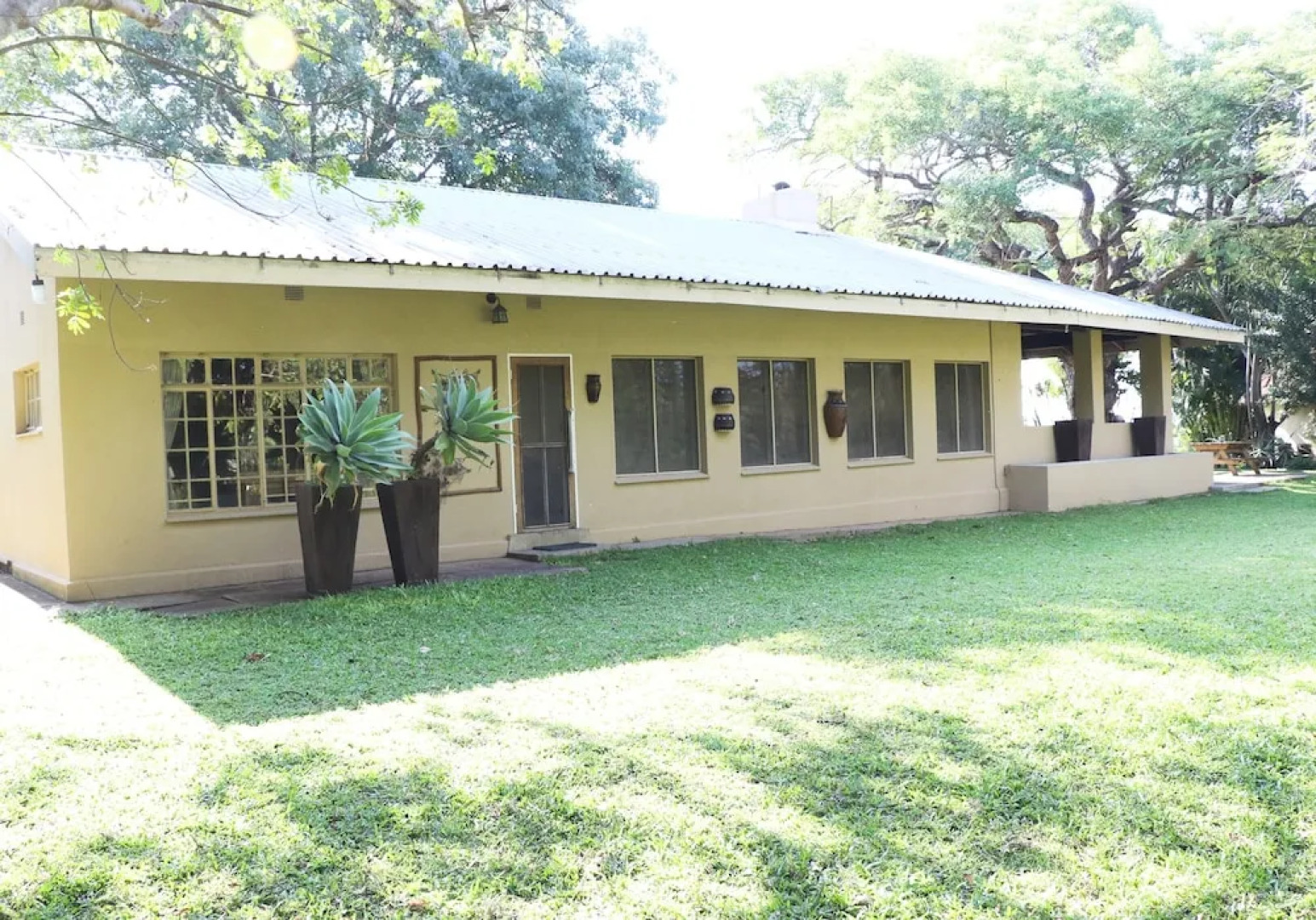 Fleur de Lys Guest Farm