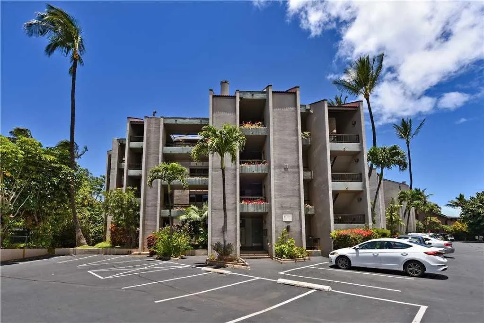 Hale Mahina #b102 1 Bedroom Condo by RedAwning