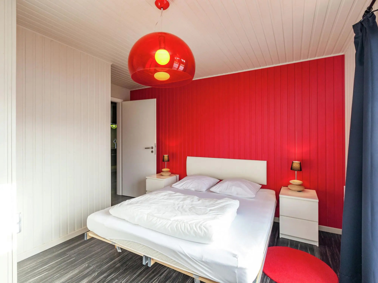 Boutique Chalet in Bullingen Near Lake