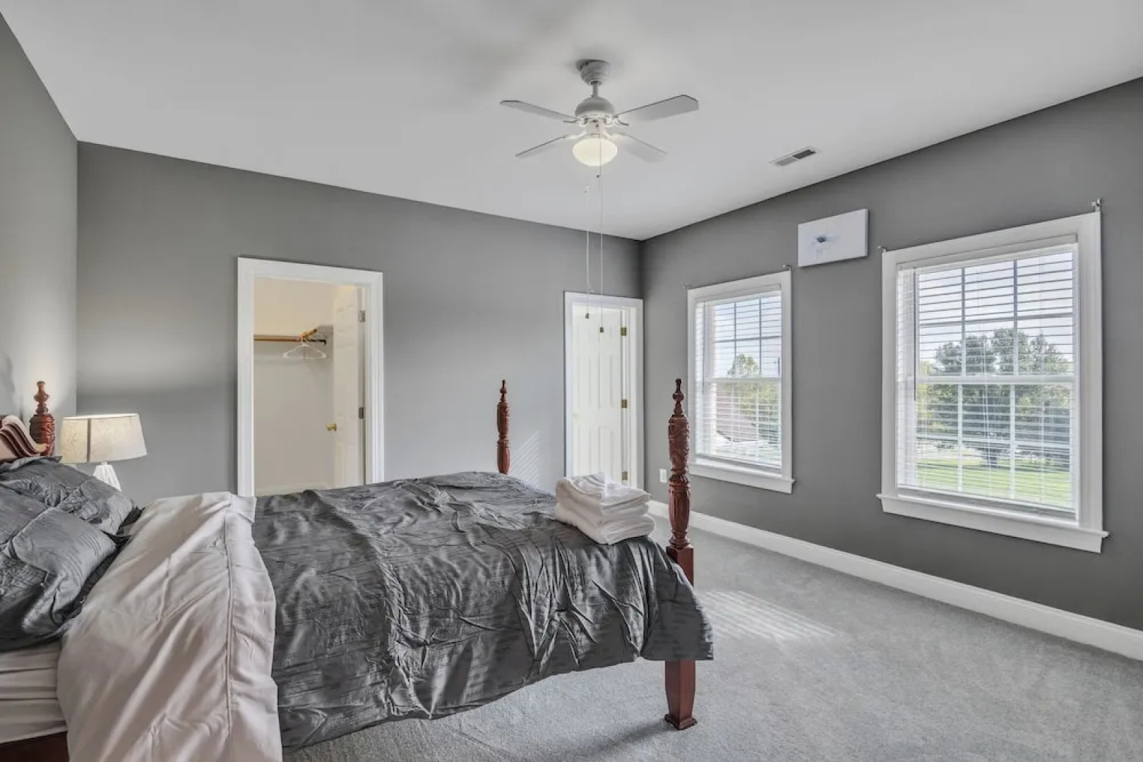 Bull Run Estate: Luxury Retreat W/ Scenic Views 6 Bedroom Home by RedAwning