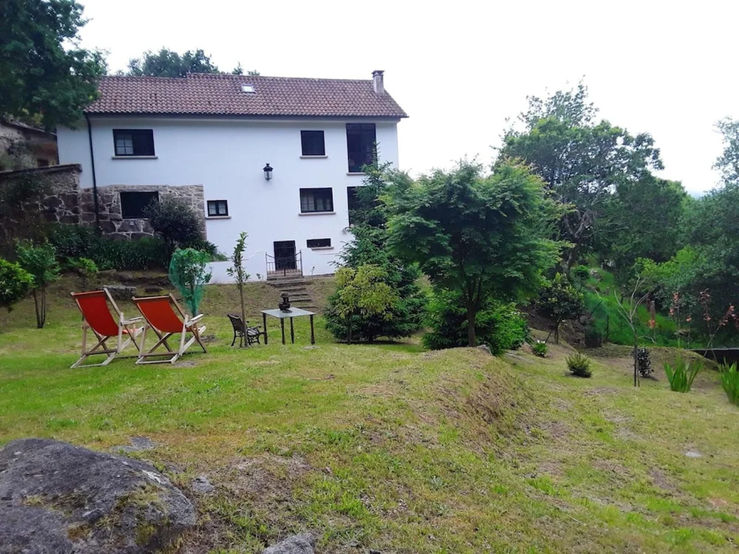 House With 5 Bedrooms in Pontevedra, With Enclosed Garden