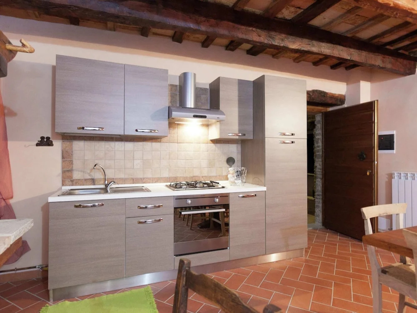 Farmhouse in Marche With Pool and Views