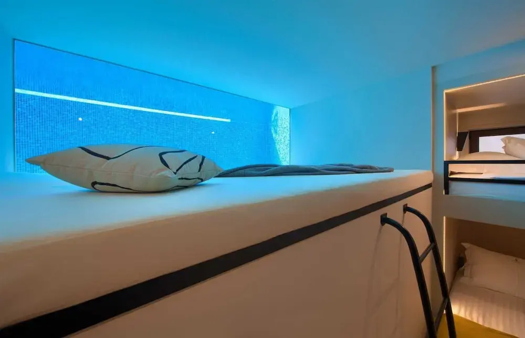 Villa Lord With Heated Pool Jacuzzi and Sauna