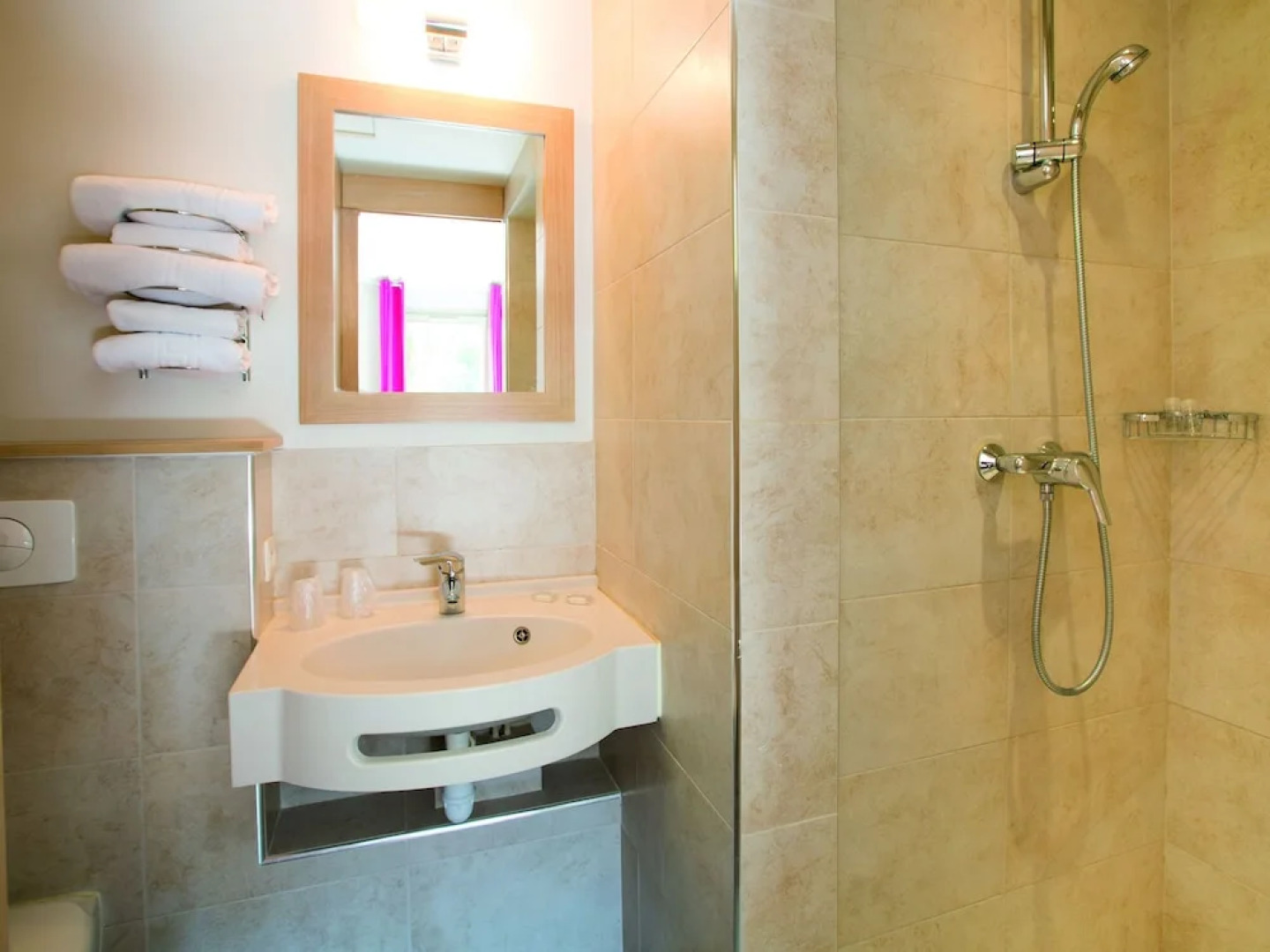 Well-kept Apartment in the Lubéron Near a spa Resort