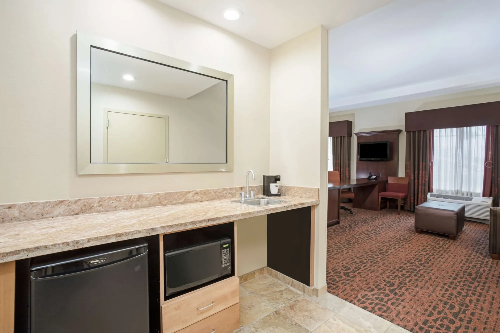 Hampton Inn & Suites Denver/South-RidgeGate