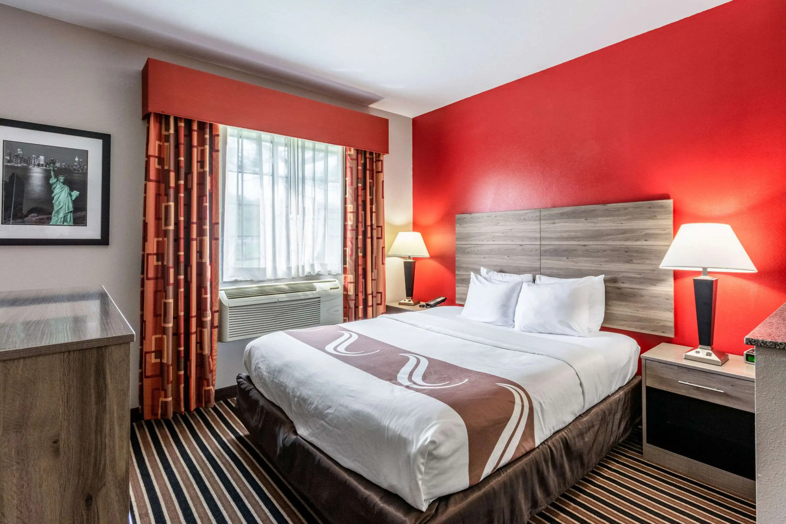 Quality Suites Tulsa I-44