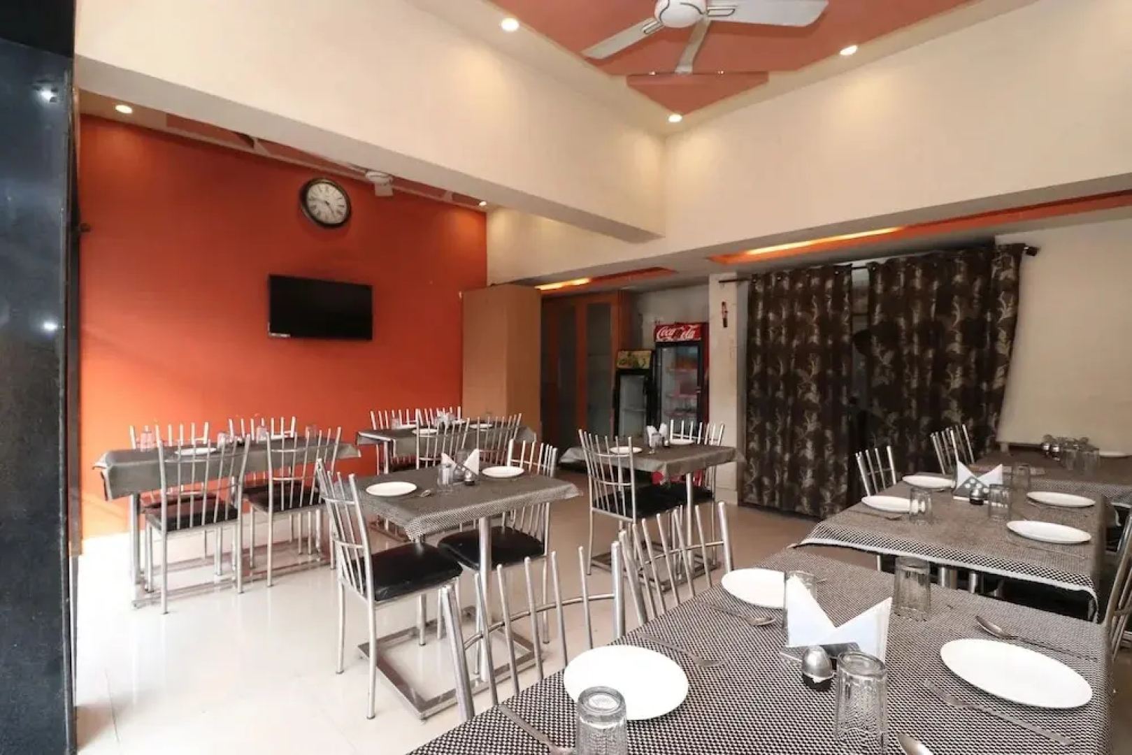 Hotel Payal by OYO Rooms