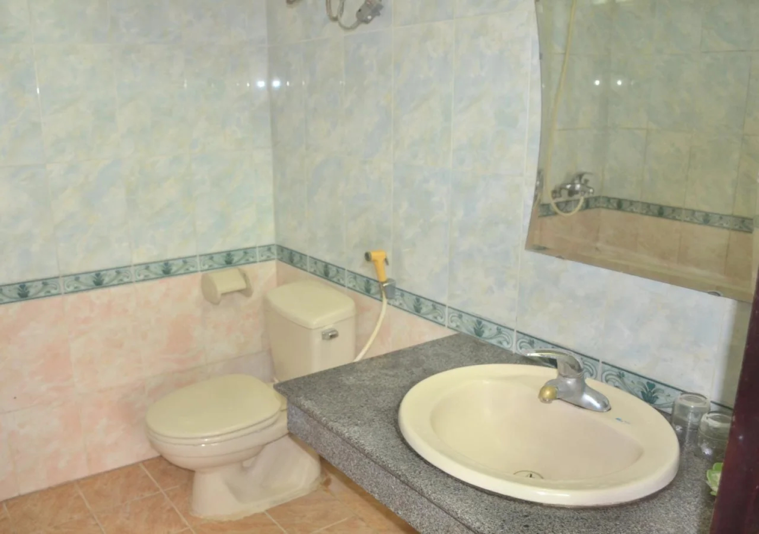 Hoa Cuong Hotel