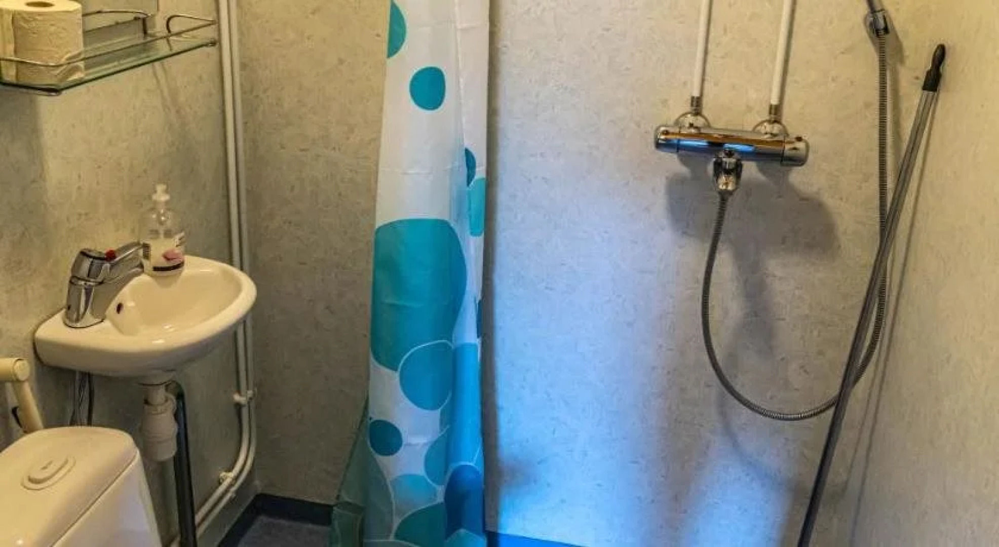 Arctic Guesthouse & Igloos