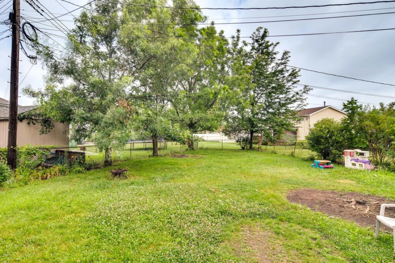 Depew Vacation Rental ~ 10 Mi to Buffalo!