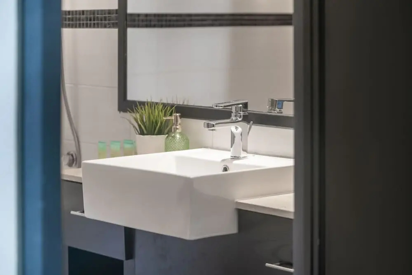 HiGuests - Sky Views