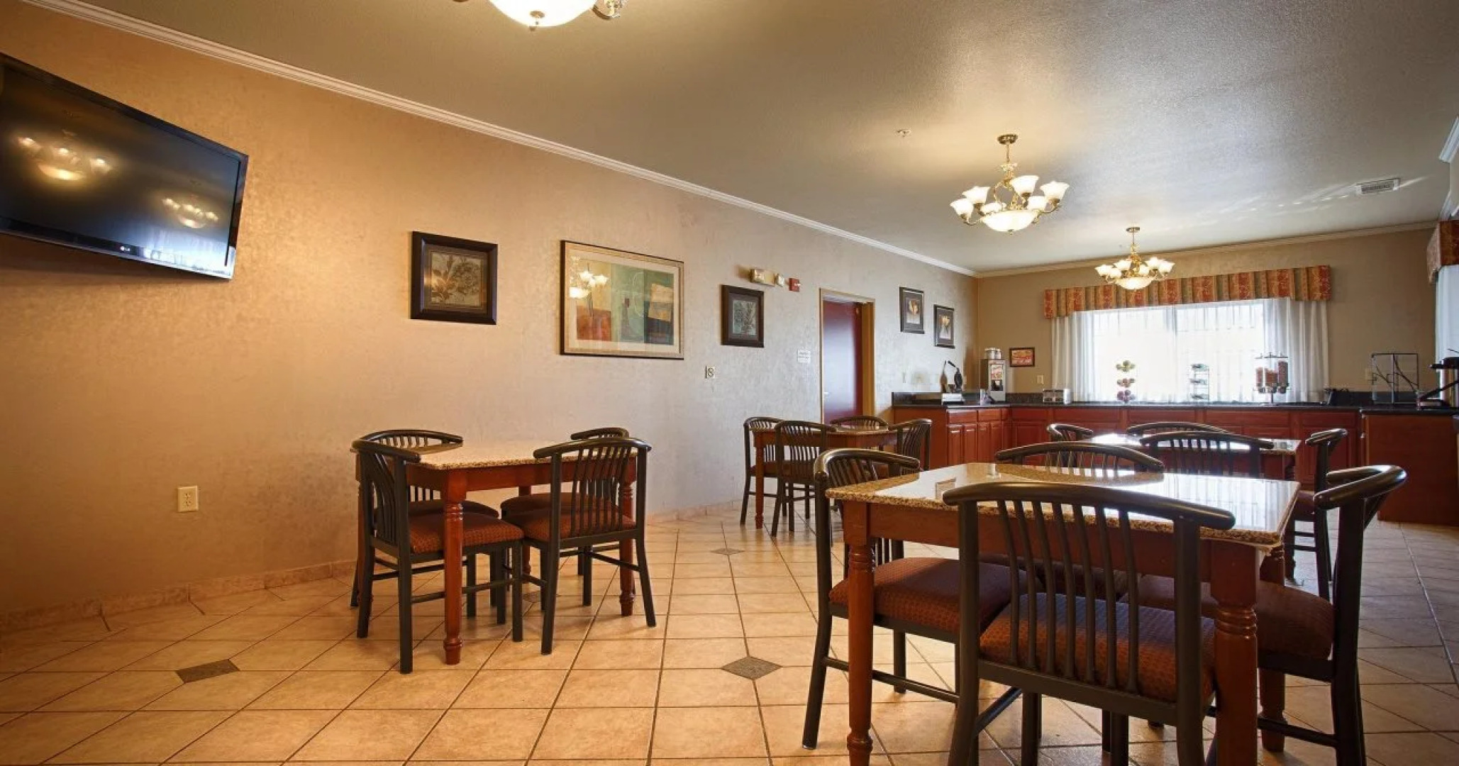 SureStay Plus Hotel by Best Western Quanah