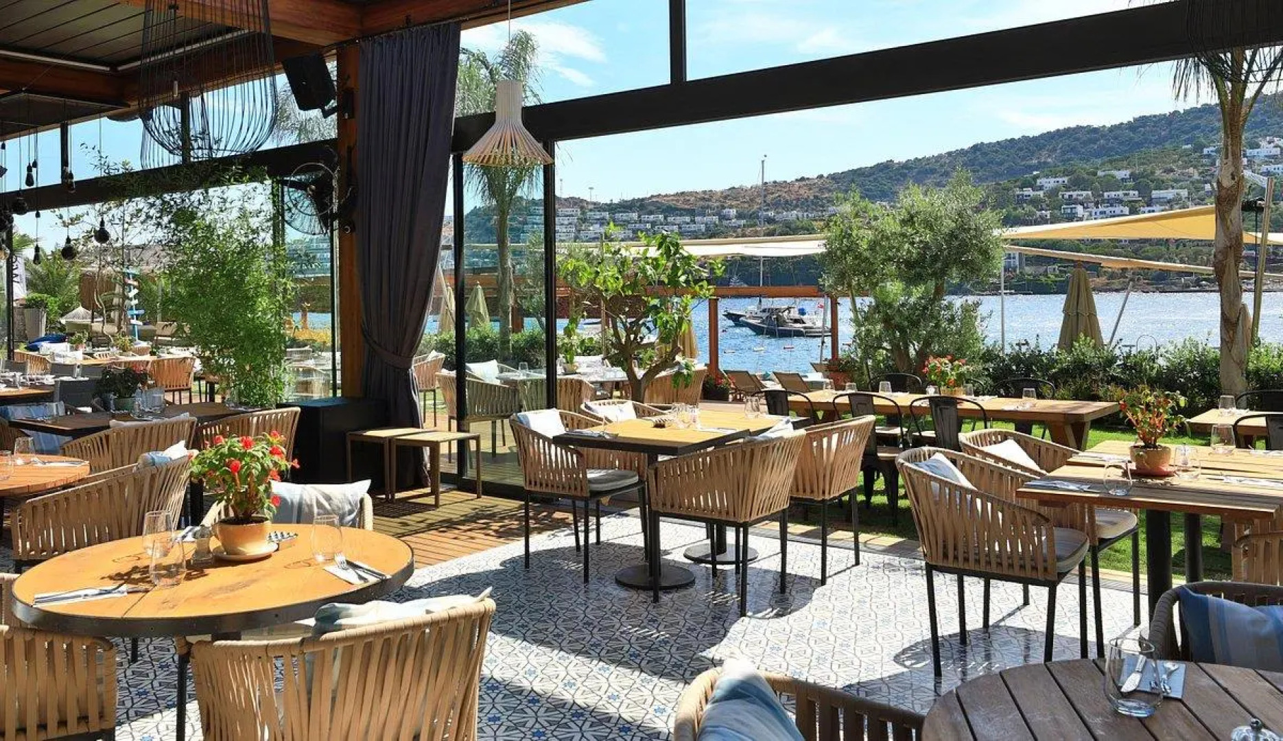 Mare Deluxe Residence