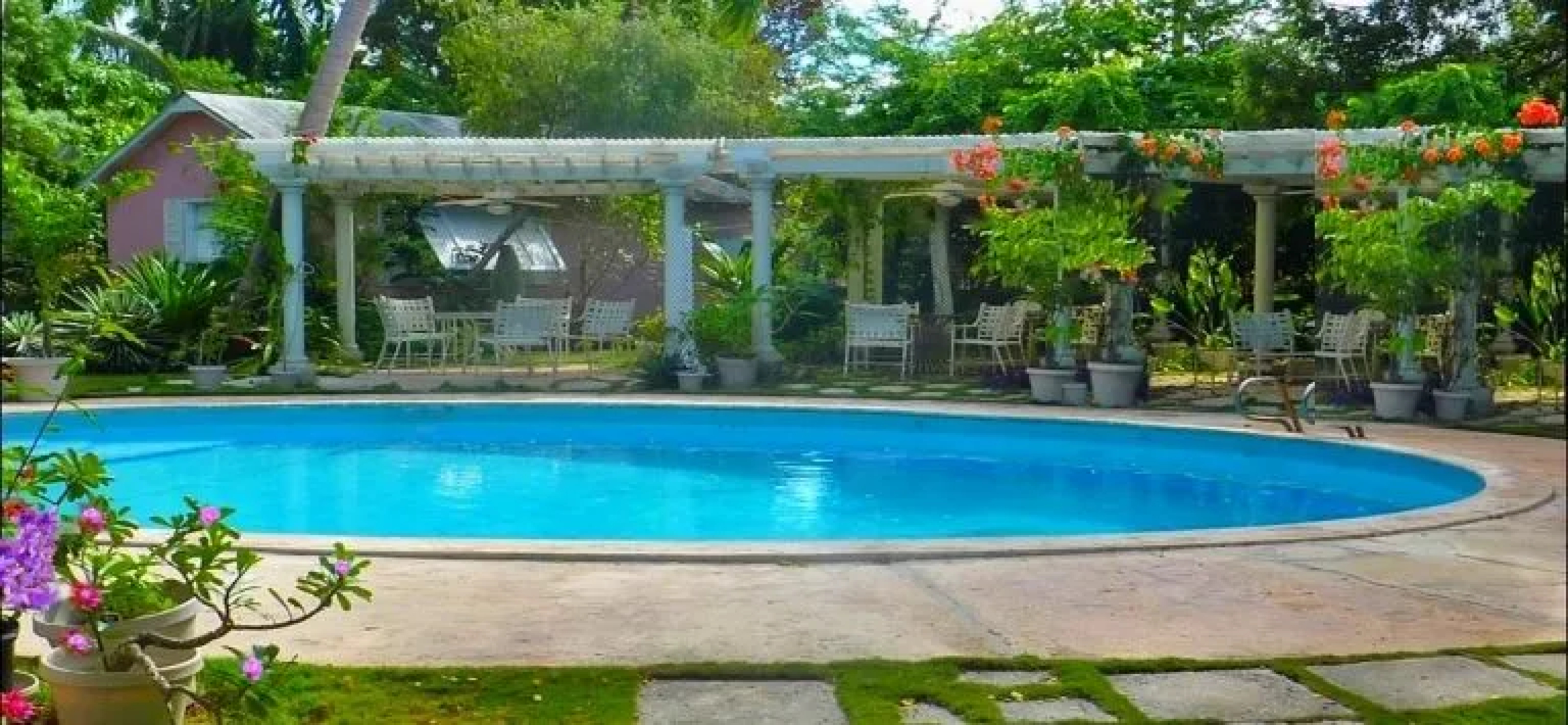Orchard Garden Hotel & Suites