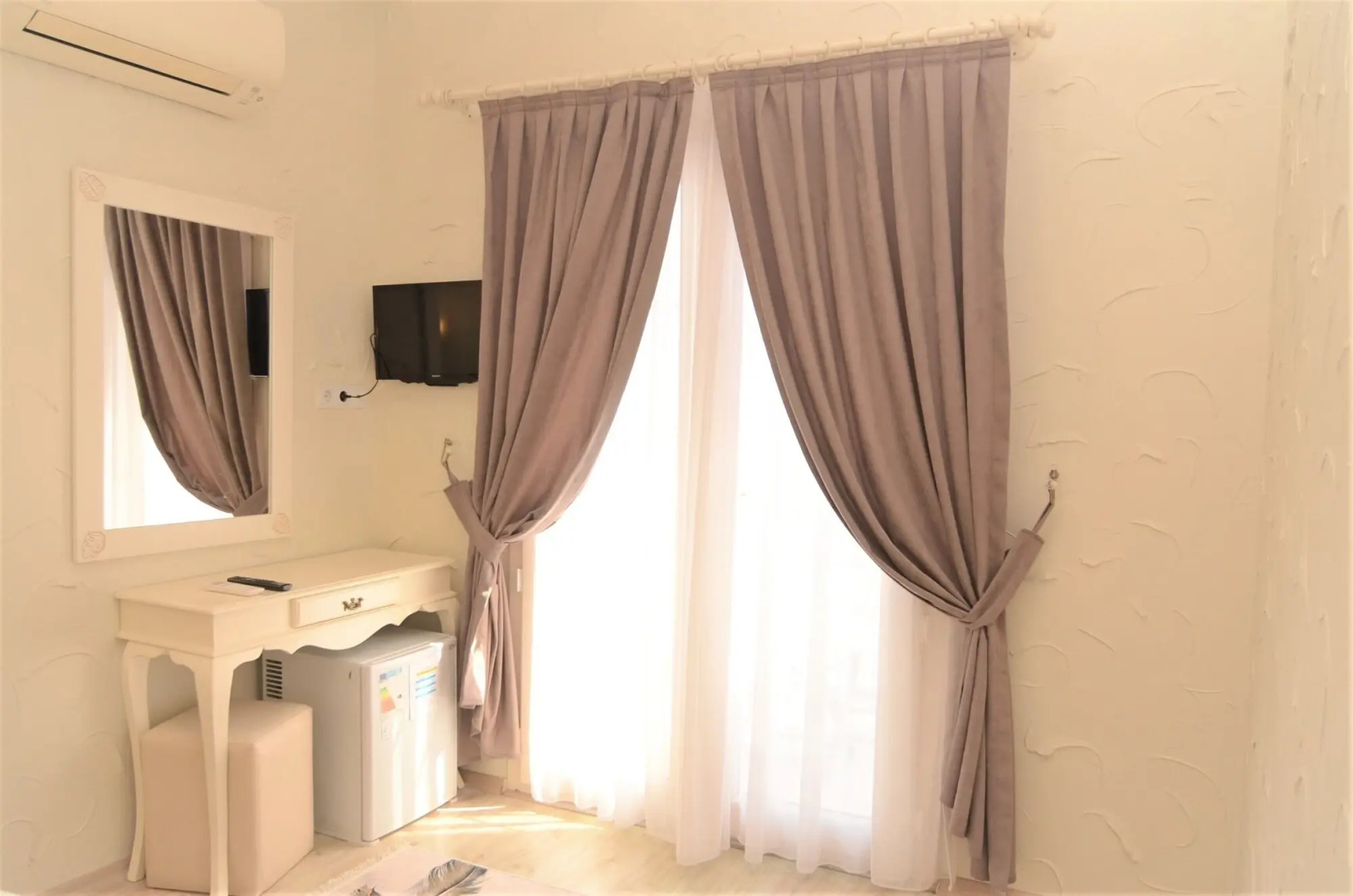 Alacati Eldoris Otel