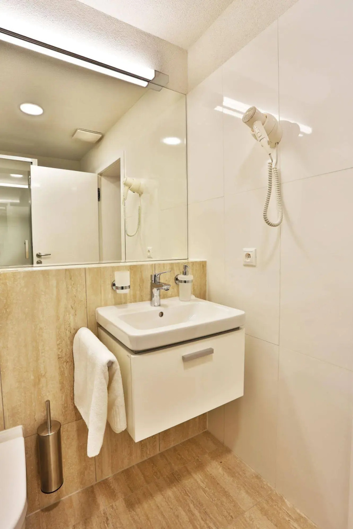 VIP Apartments
