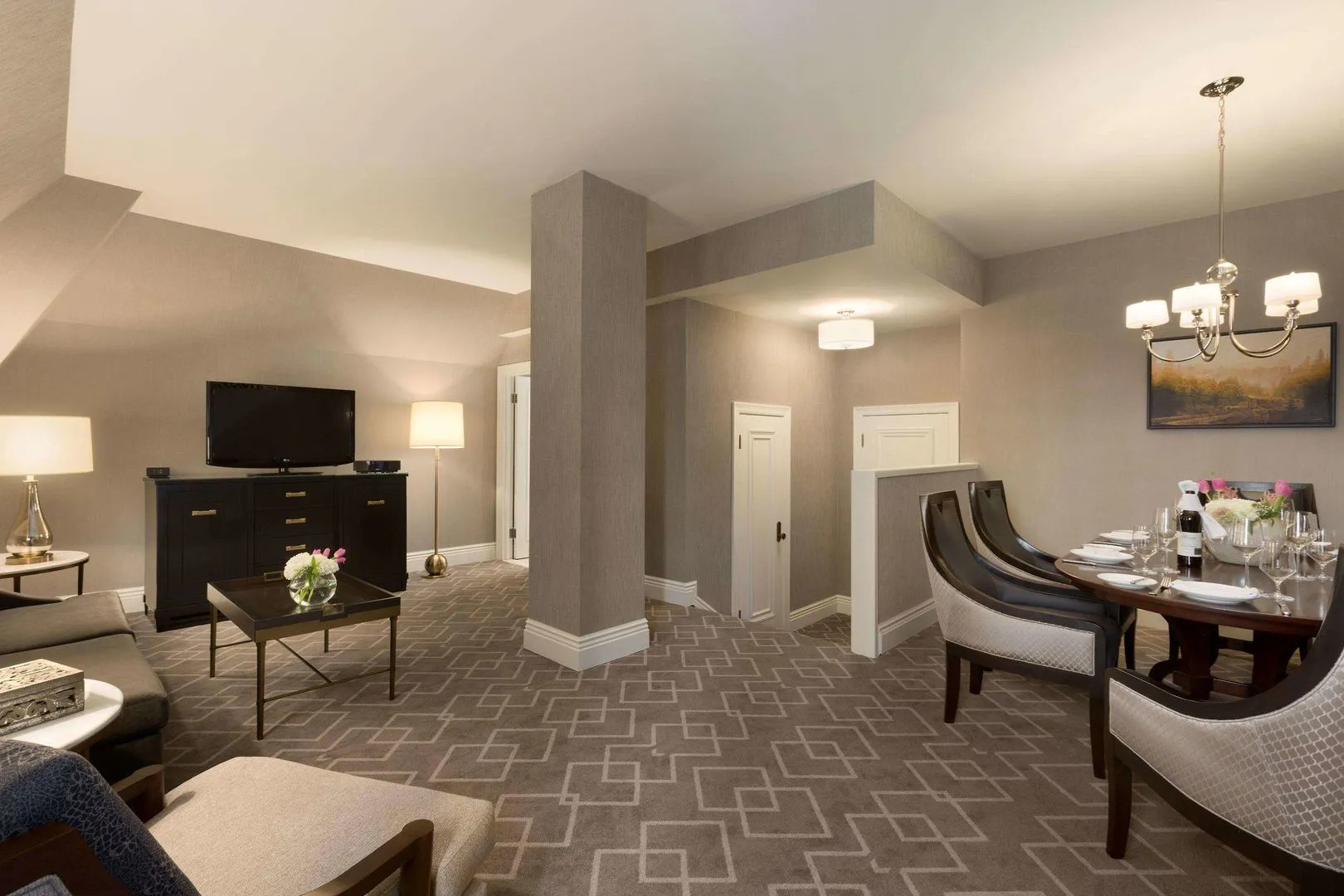 Fairmont Hotel Macdonald