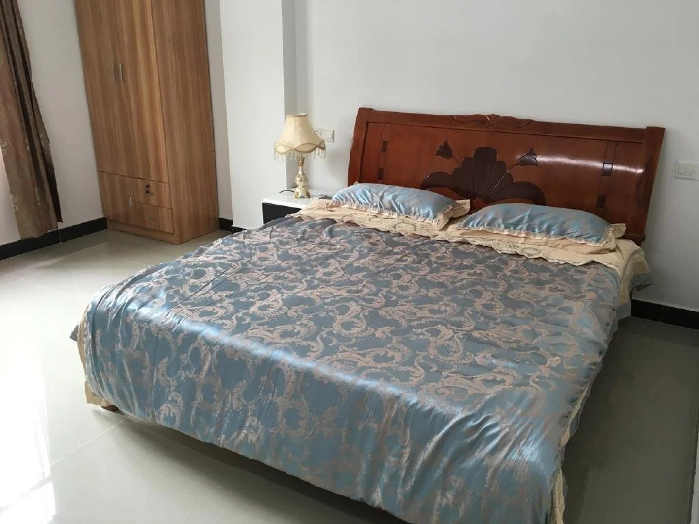 Shuangyuewan Happy Inn