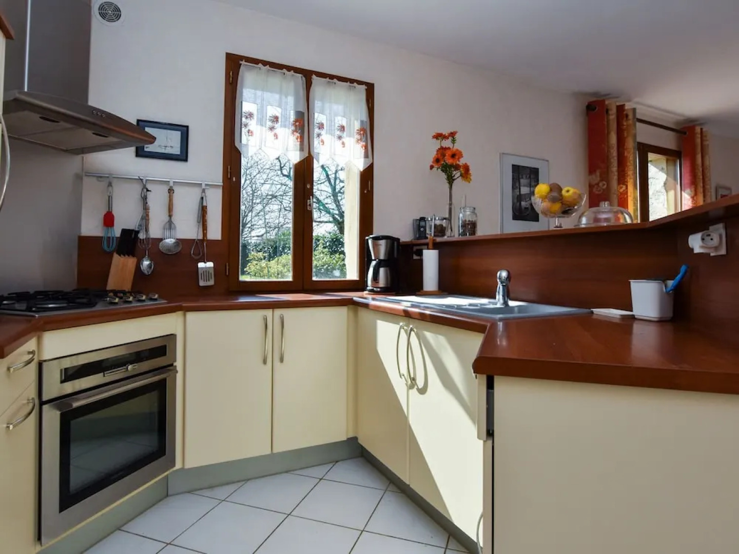 House Between River and Ocean With Pretty Garden in Brittany