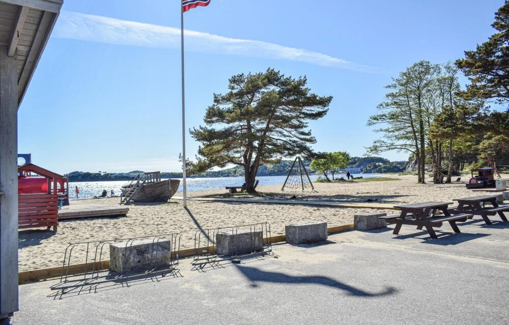 Awesome Home in Søgne With 3 Bedrooms and Wifi