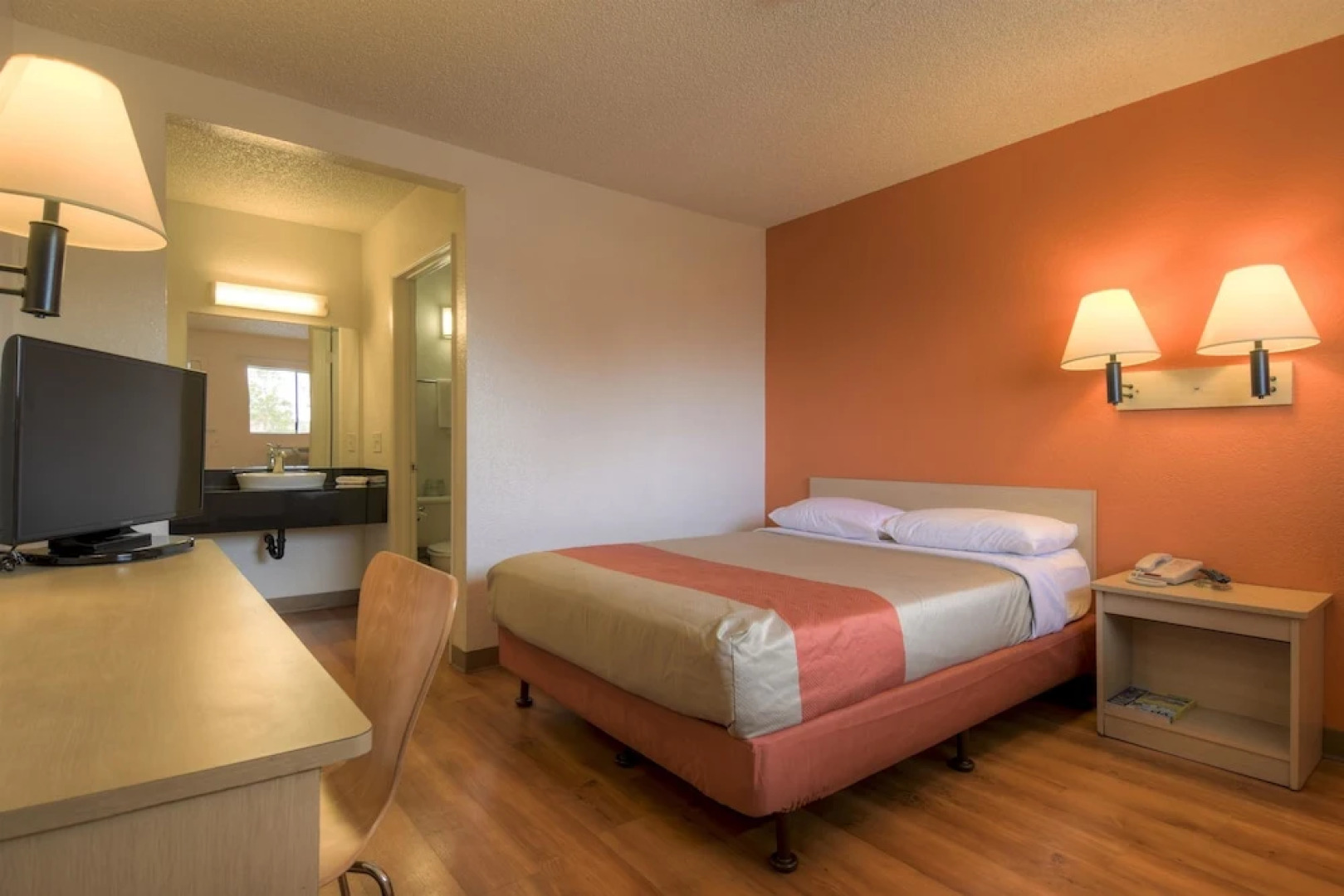 Motel 6 Los Angeles - Baldwin Park