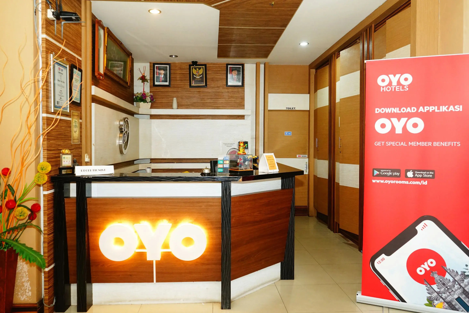 OYO 624 Hotel Golden Vella