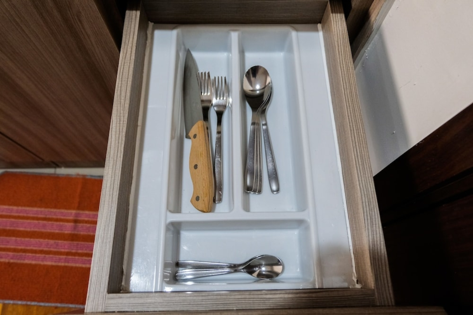 Minimalist Studio Saveria Apartment