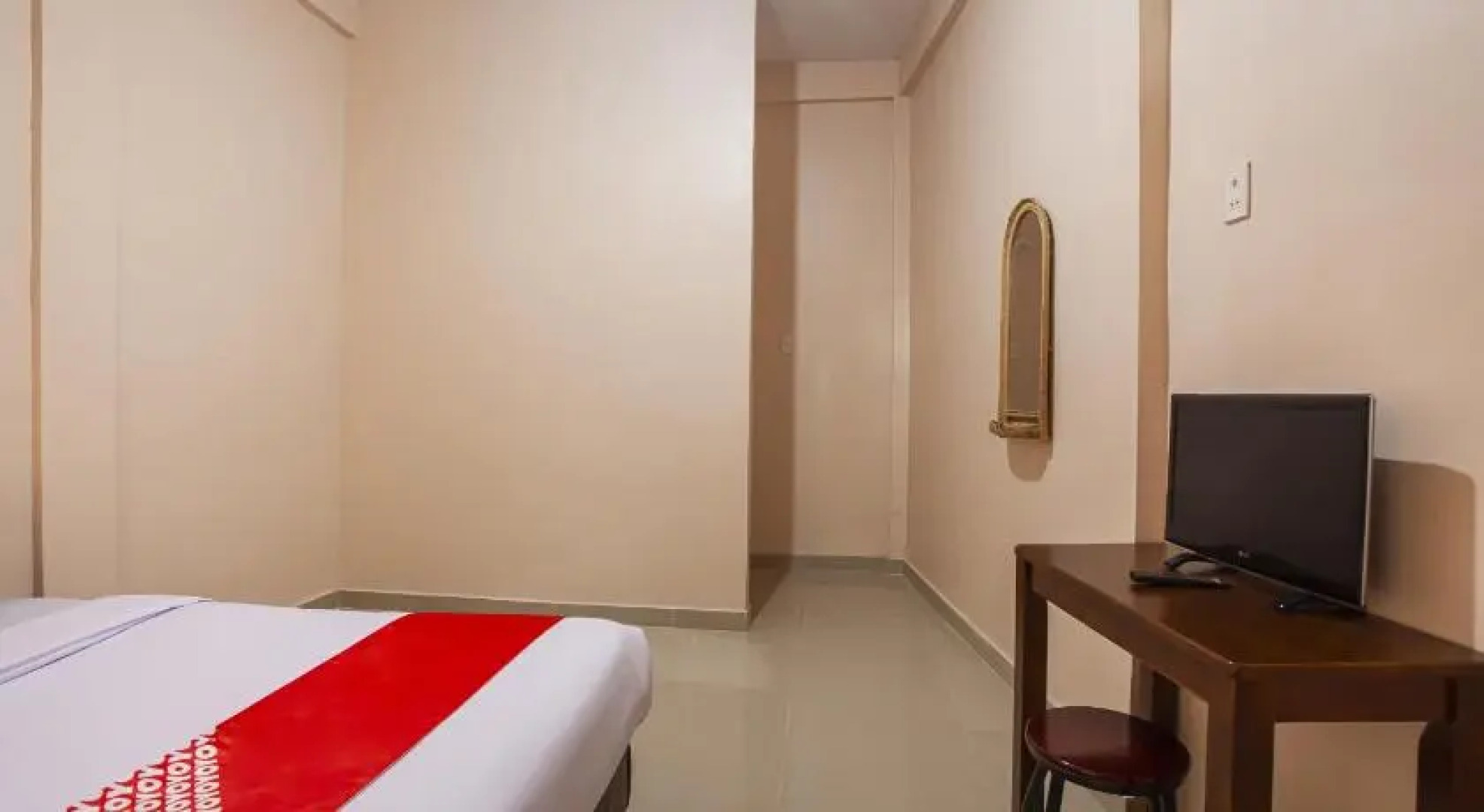 OYO Flagship 2799 Berastagi Backpacker Rooms