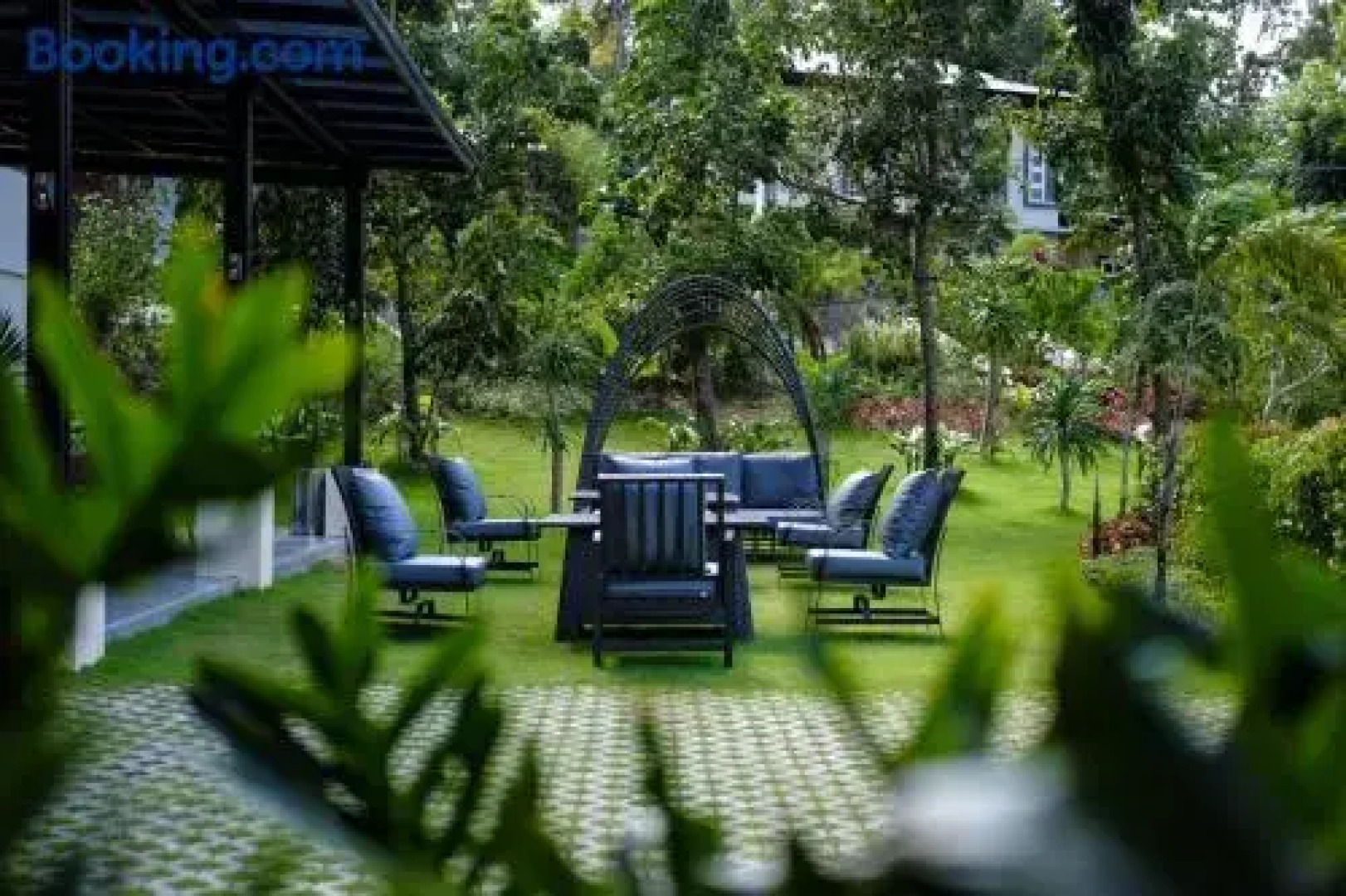 Cebu One Tectona Resort Hotel powered by Cocotel