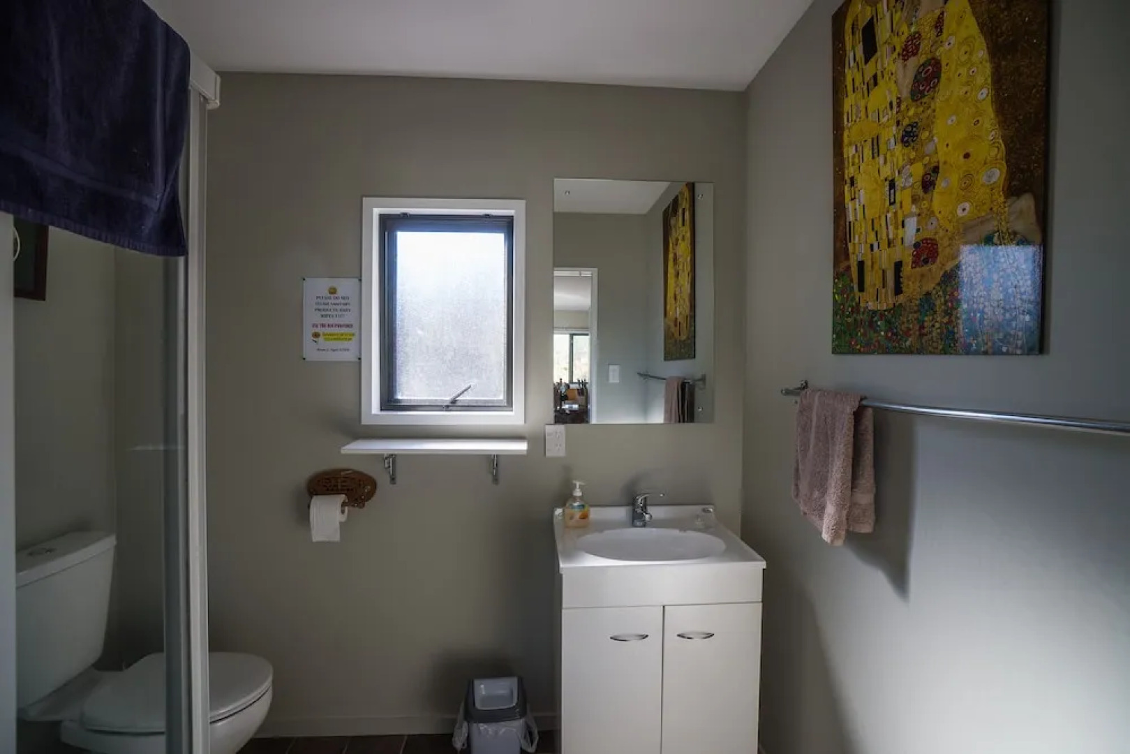 Koru Beach Cabin & B&B Homestay