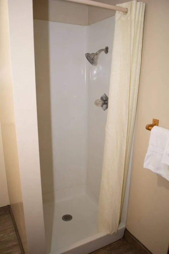 Oregon Motel 8 and RV Park