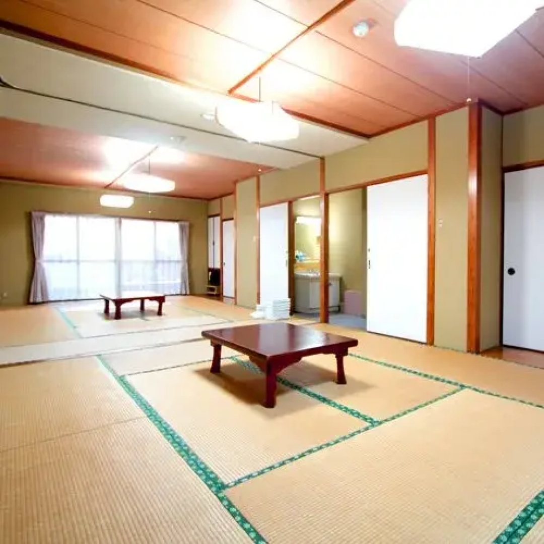 Shirako White Palace