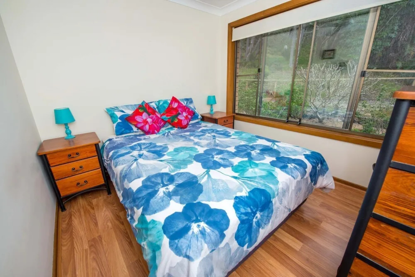 Pet Friendly Lentara St 8 - Fingal Bay